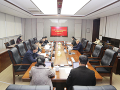 学校党委理论学习中心组召开2024年度第6次集中学习研讨会